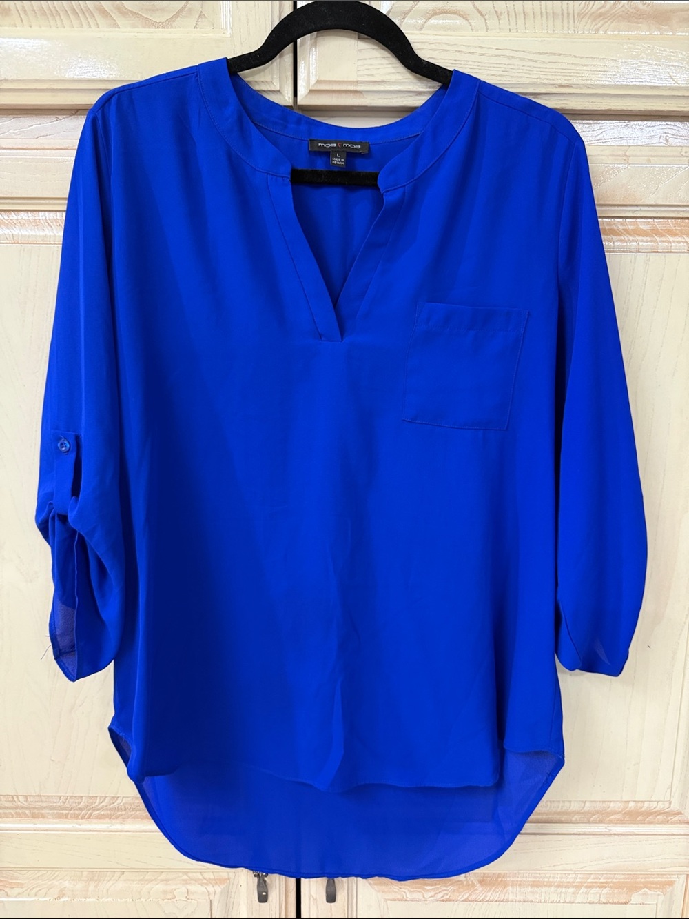 Moa Moa Vibrant Cobalt Blue V-Neck Roll-Tab Blouse
